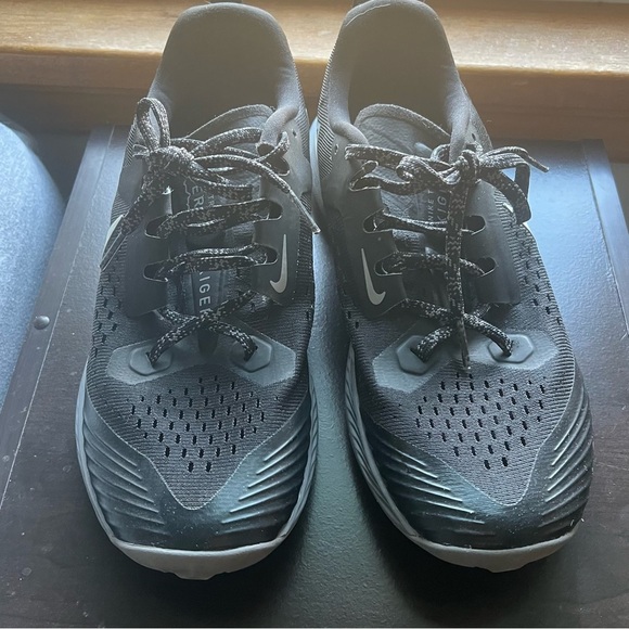 Nike Air Zoom Terra King 5 Size 9 - Picture 2 of 8